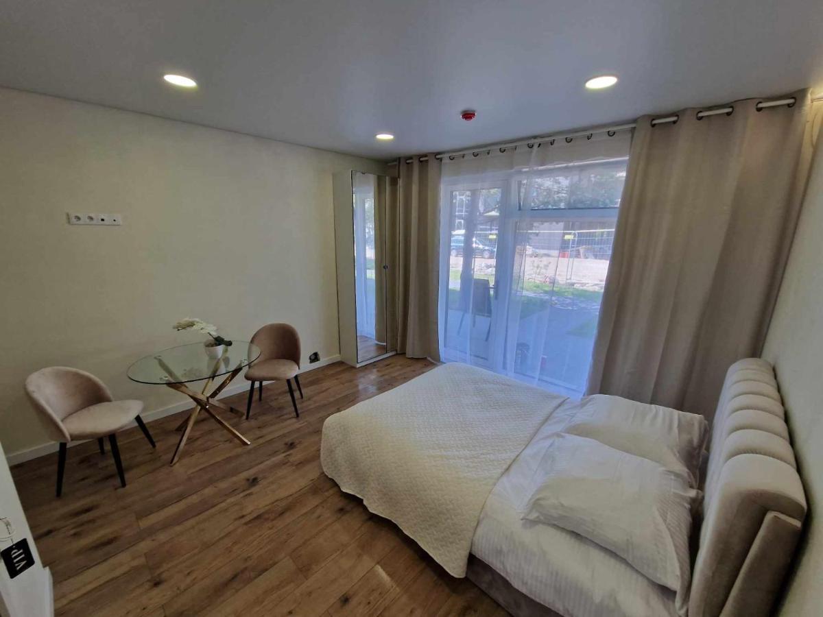 2Rest Aparthotel Паланга Екстериор снимка