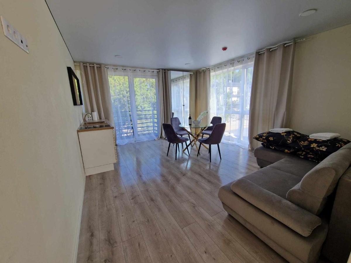 2Rest Aparthotel Паланга Екстериор снимка